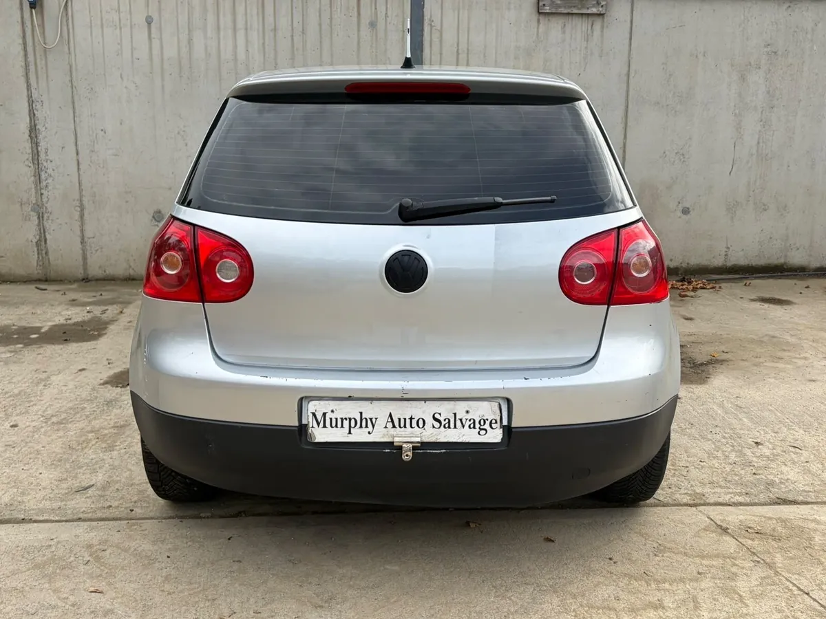 2006 VW Golf for parts - Image 2