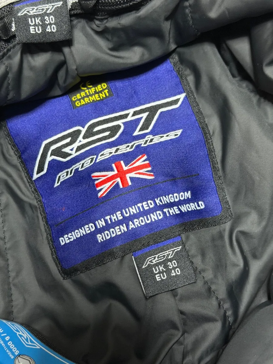 RST Pro Series Adventure X – Excellent Condition - Image 3