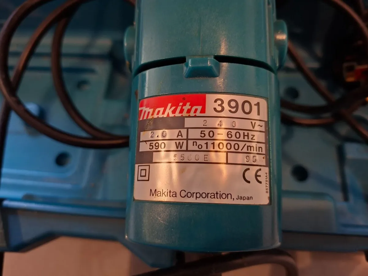 Makita 3901 Biscuit Jointer 240v - Image 3