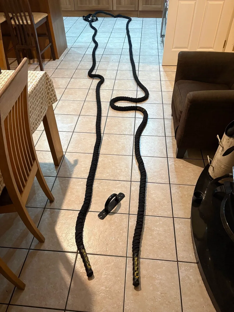 50 FOOT BATTLE ROPE AND WALL ANCHOR!!! CHEAP!! - Image 3