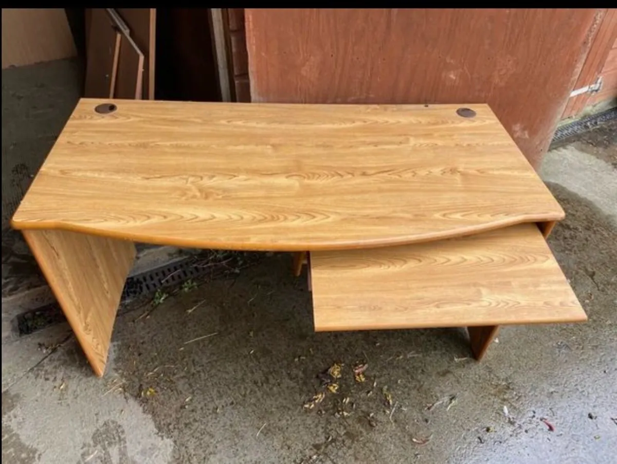 Desk - Image 2