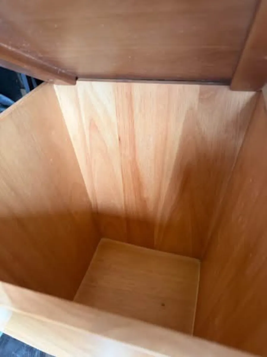Bedside lockers - Image 4