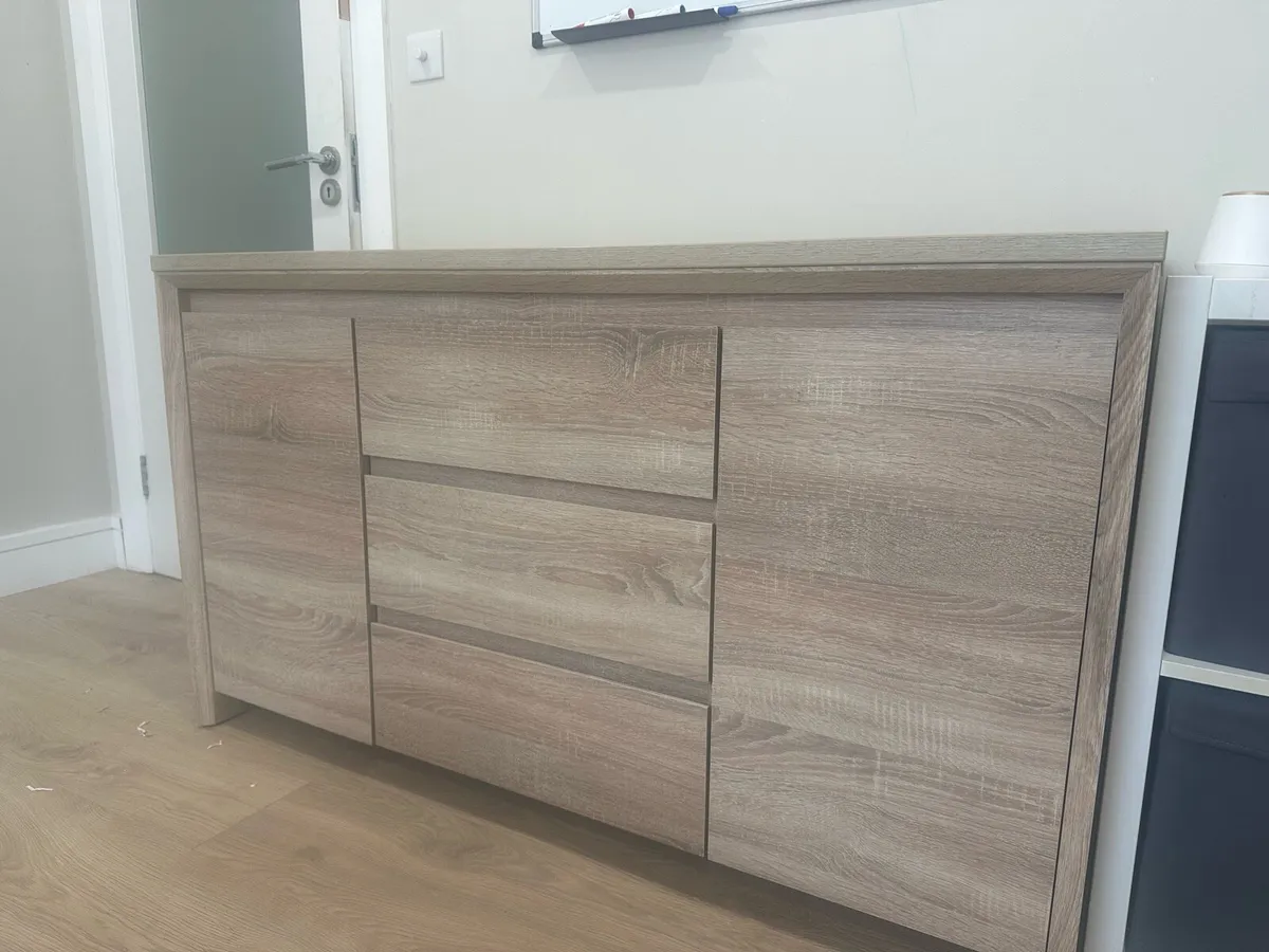 Sideboard TV unit - Image 2