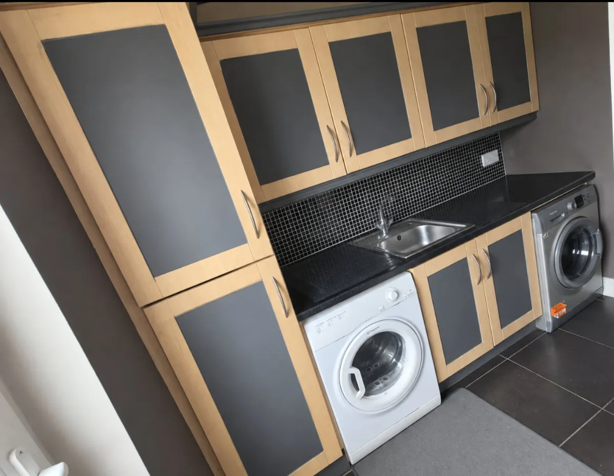 Kitchen and utility - Image 2