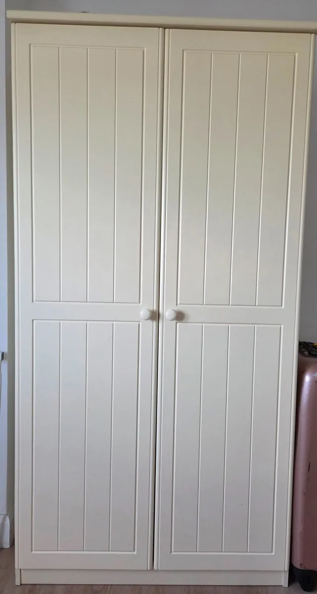 Bedroom Furniture Set - Image 3