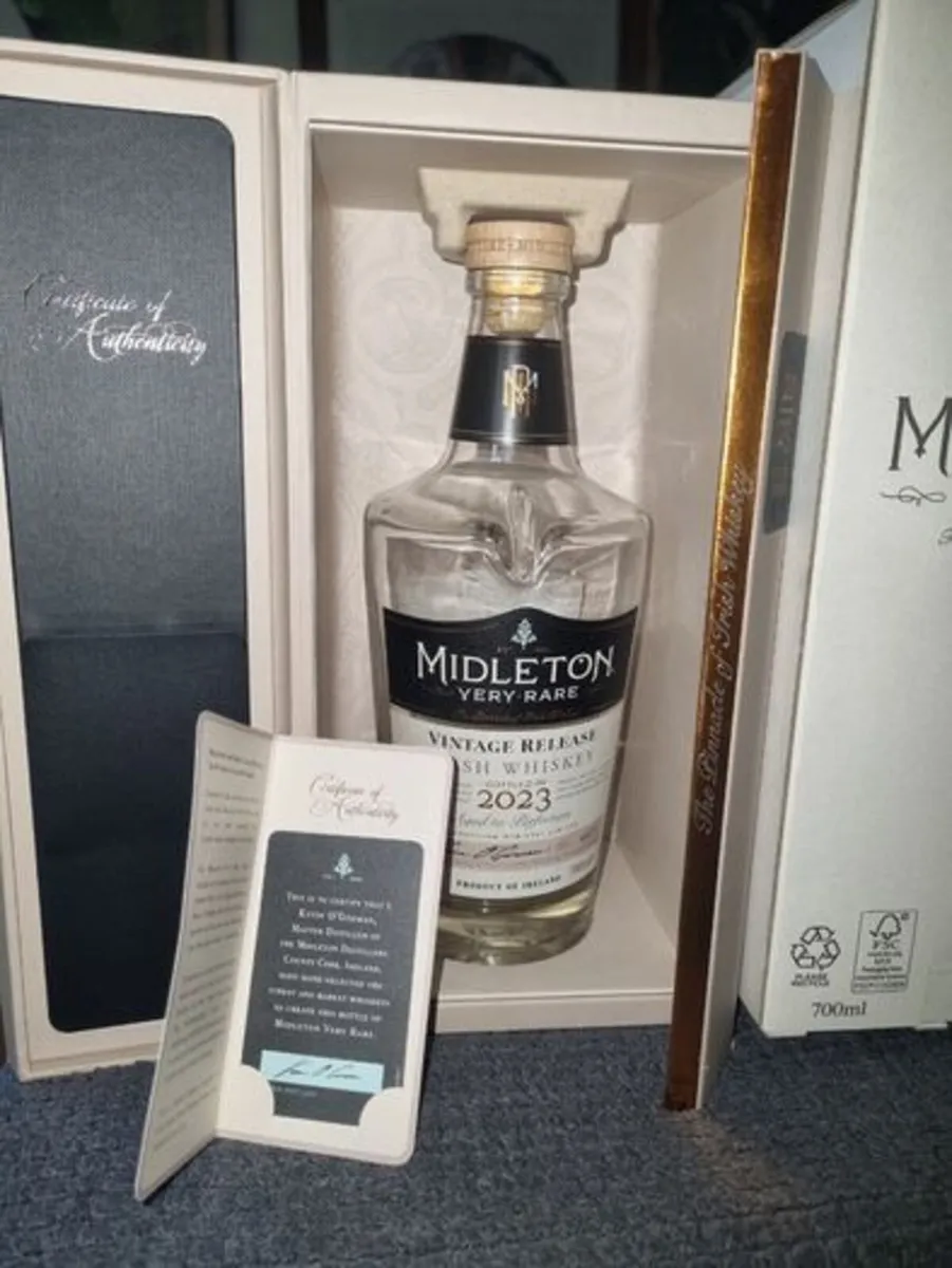 Midleton Very Rare Vintage Release 2023 - Image 2