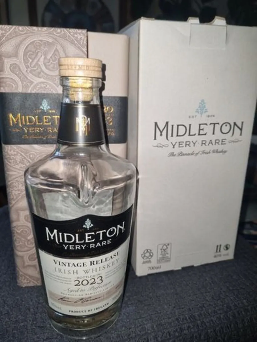 Midleton Very Rare Vintage Release 2023 - Image 4