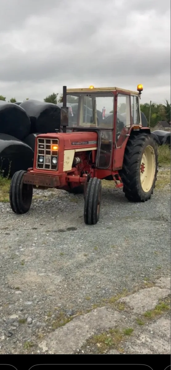 International 674 - Image 3