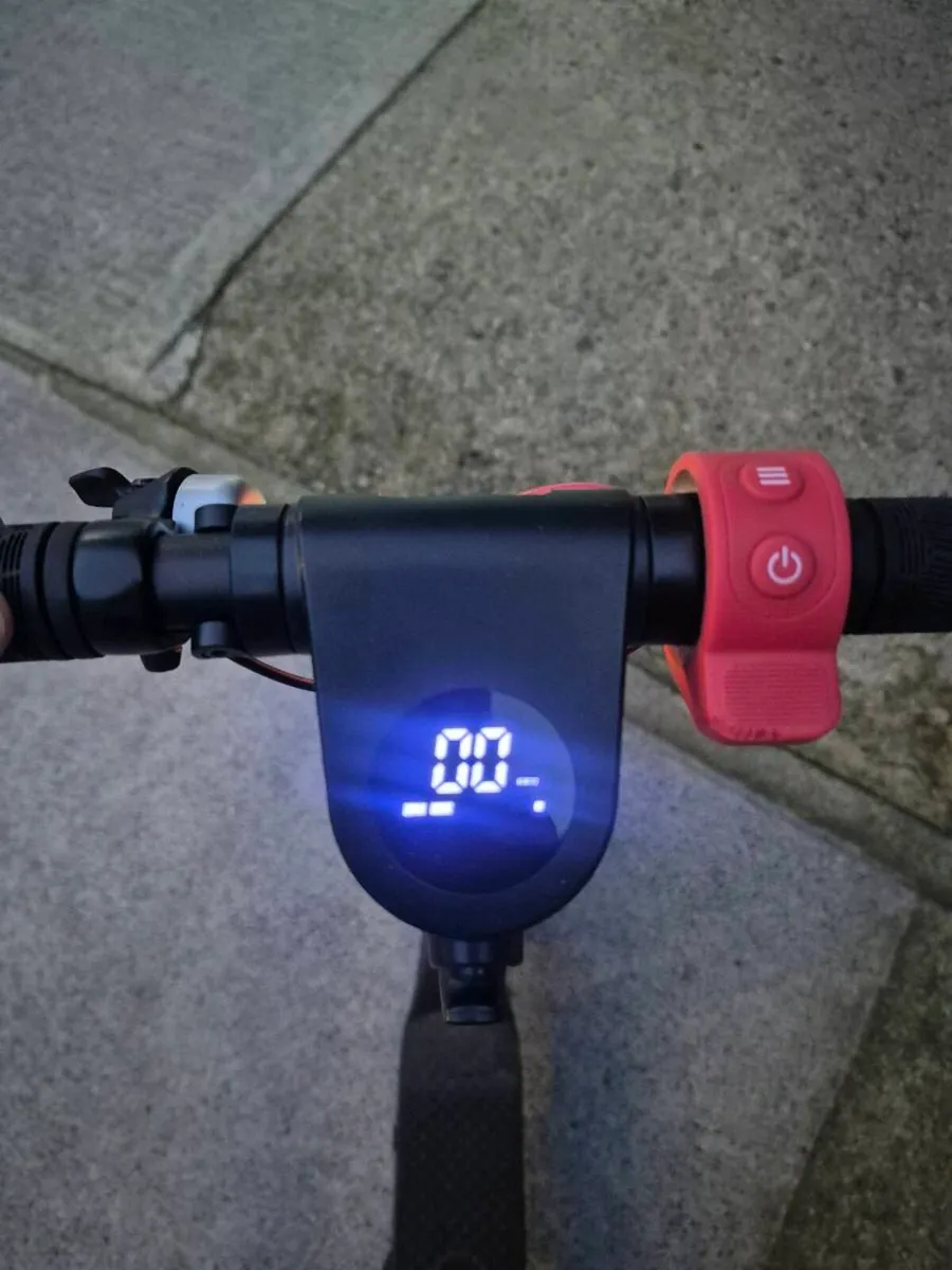 Electric scooter - Image 1