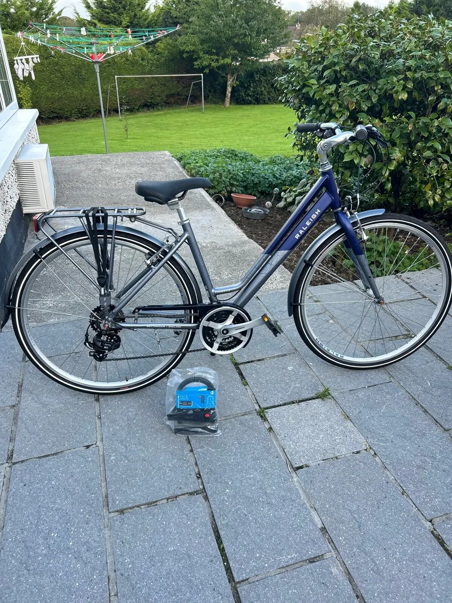 Ladies Bike as new - Image 3