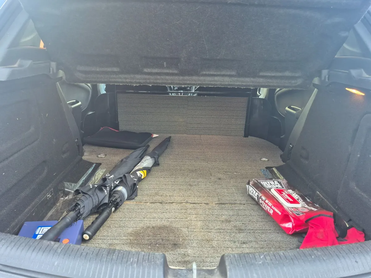 Vauxhall Astra 2017 - Image 2
