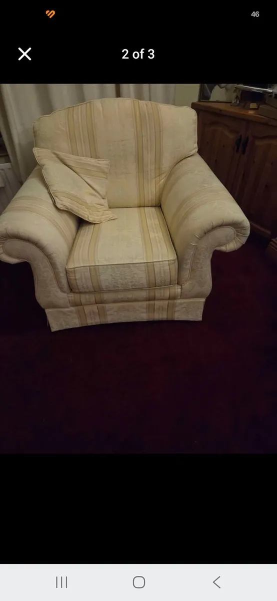 Fabric 3 piece suite cream and gold - Image 3