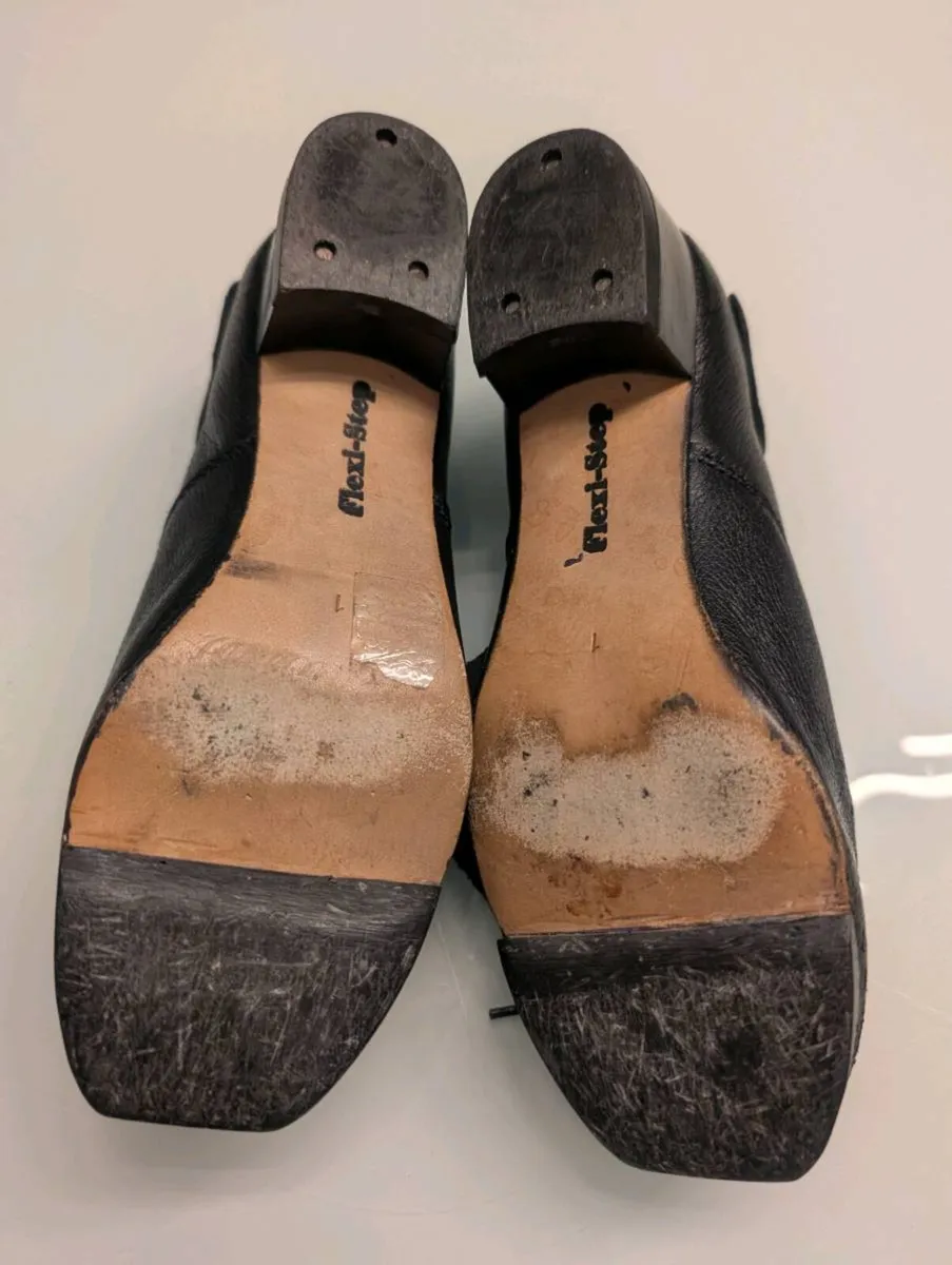 Irish Dancing Hard Shoes Size 1 - Image 3