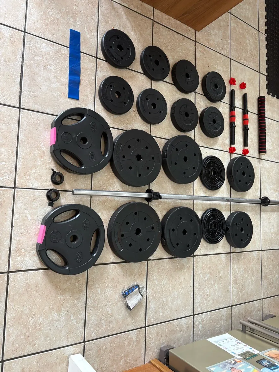 WEIGHT BENCH + 50KG WEIGHT, MATS, BARS! - Image 2