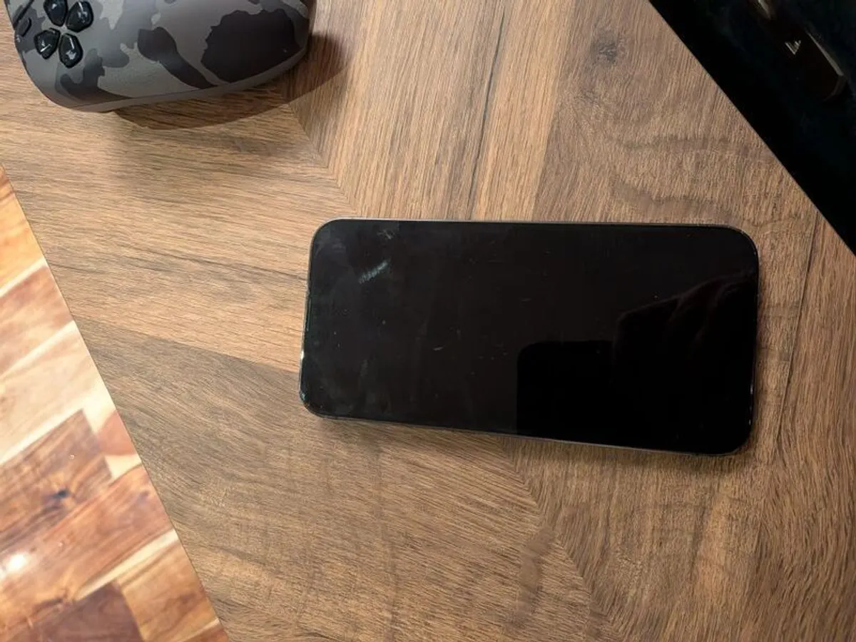iPhone 13 Pro - Image 2