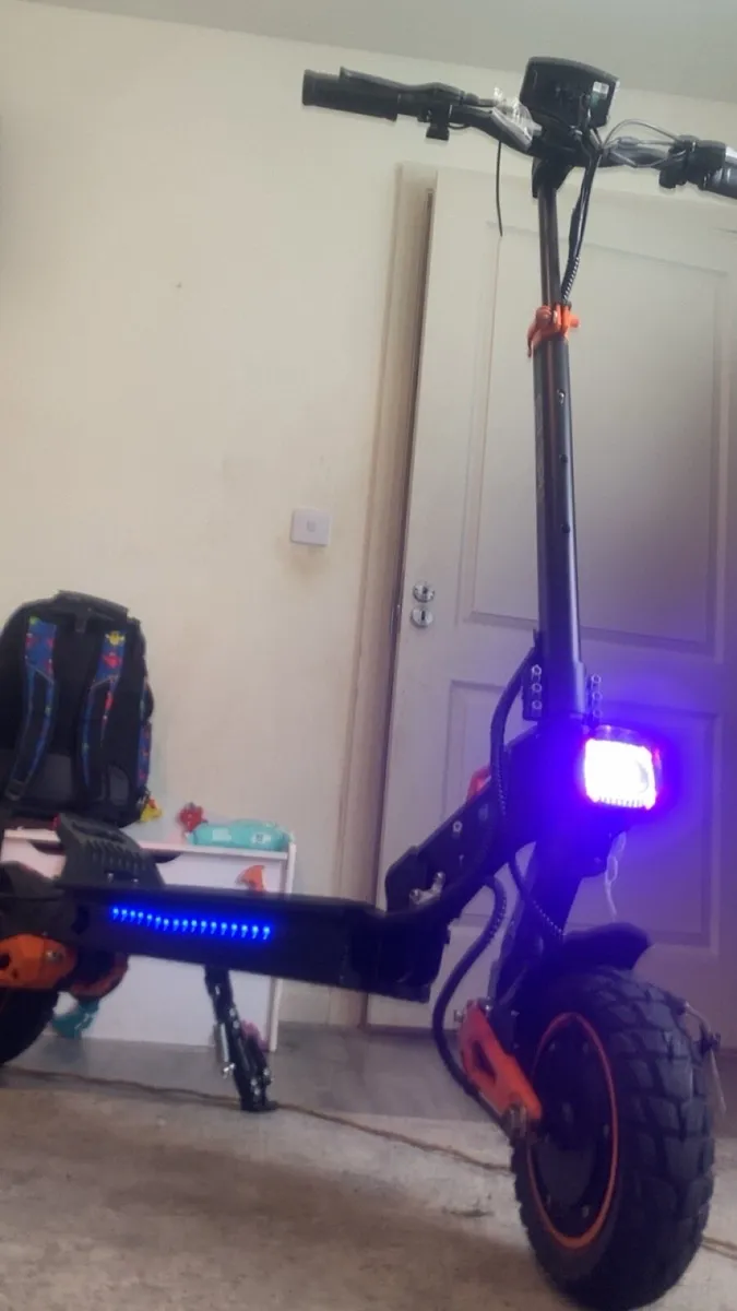 Electric scooter - Image 1
