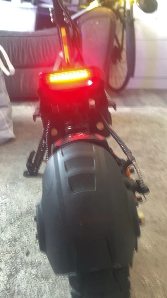 Electric scooter - Image 3