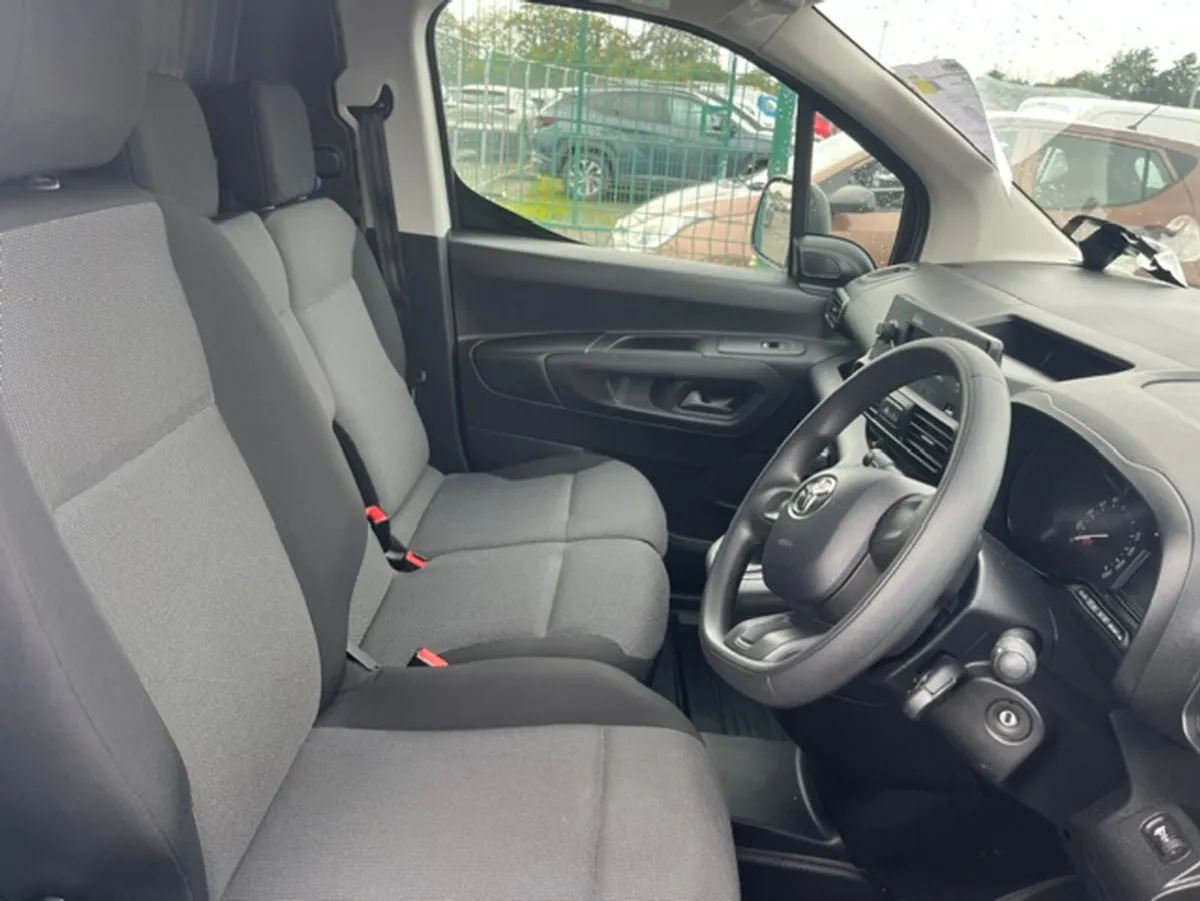 Toyota Proace City 1.5 GL SWB 3DR - Image 4