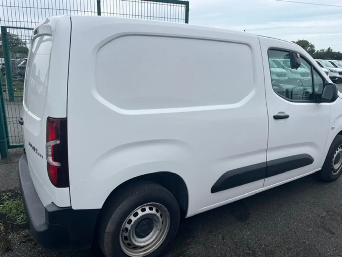 Toyota Proace City 1.5 GL SWB 3DR - Image 3