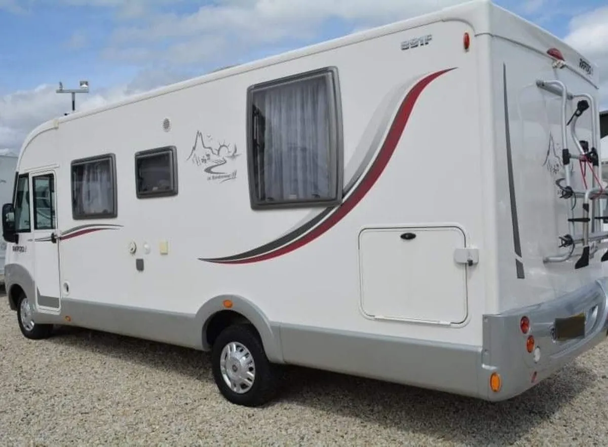 Motorhome - Image 2