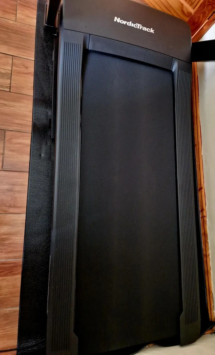 Nordic Track T series 7 Treadmill - Image 4