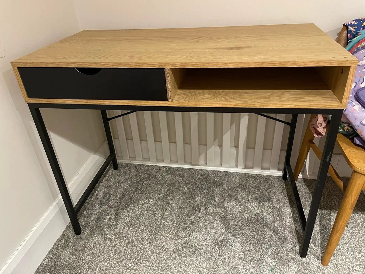 Office desk - Image 2