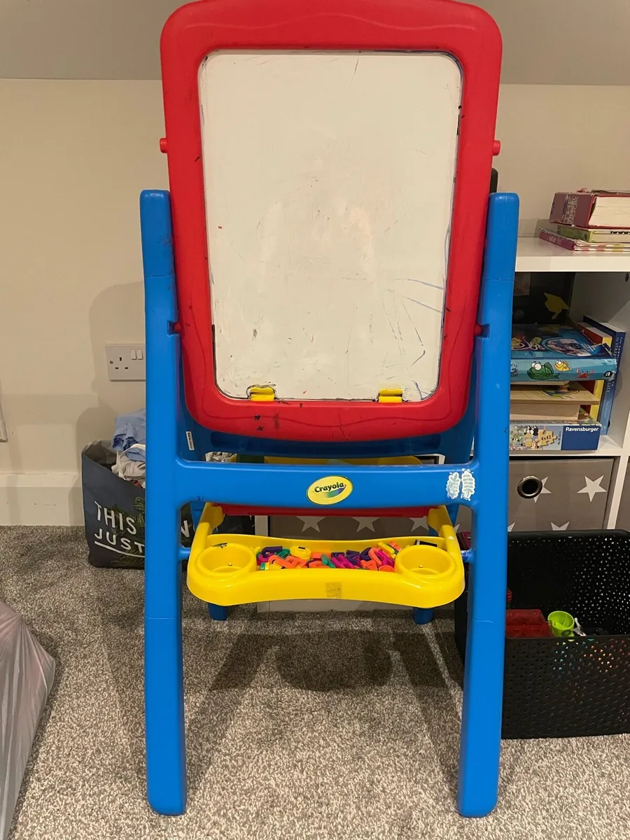 Crayola Easel - Image 2