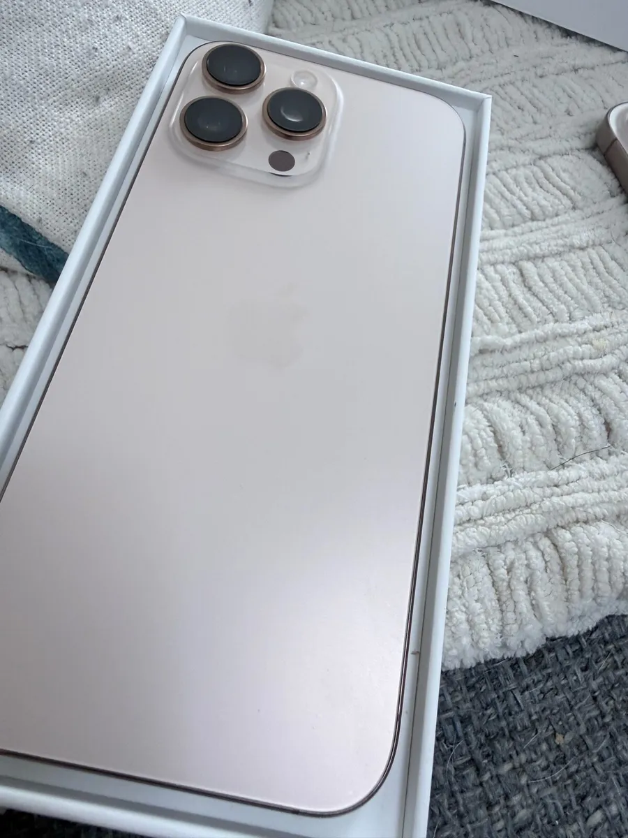 iPhone 16 pro max - Image 3