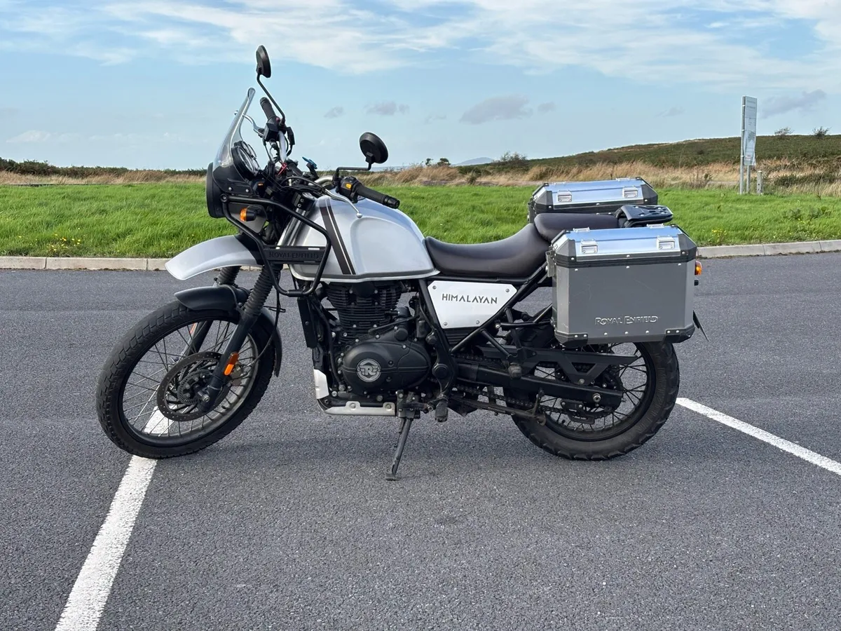Royal Enfield Himalyan (with panniers) - Image 2