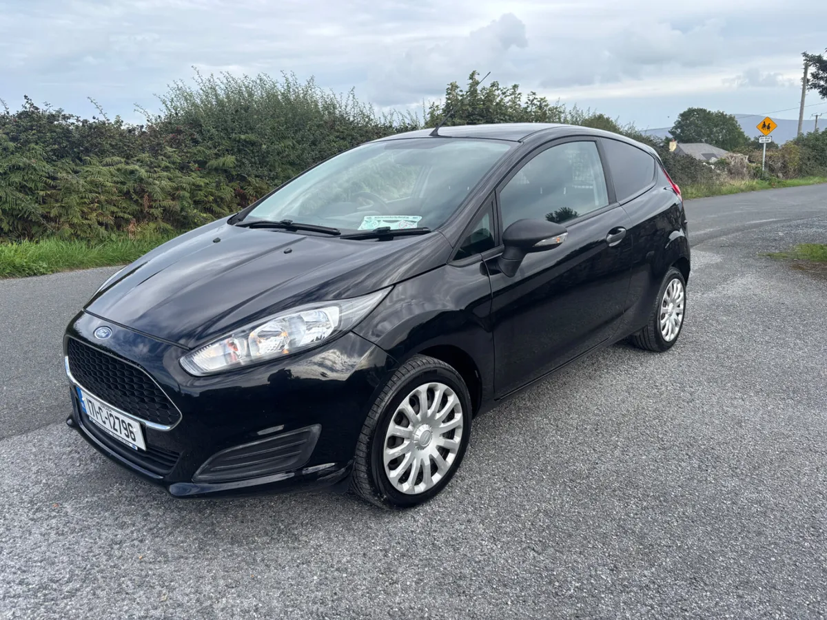 Ford Fiesta 2017 van 1.5 - Image 3