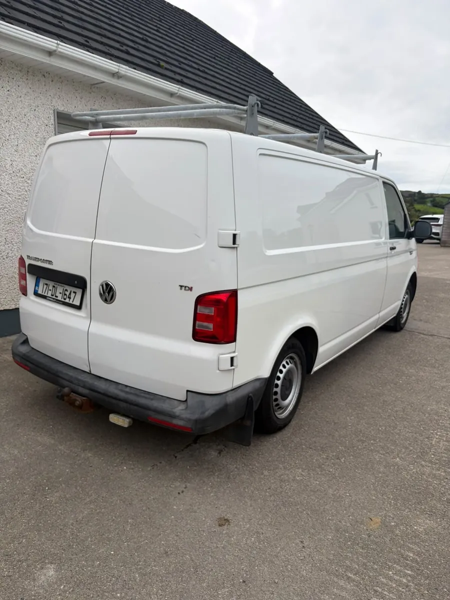Volkswagen Transporter - Image 3