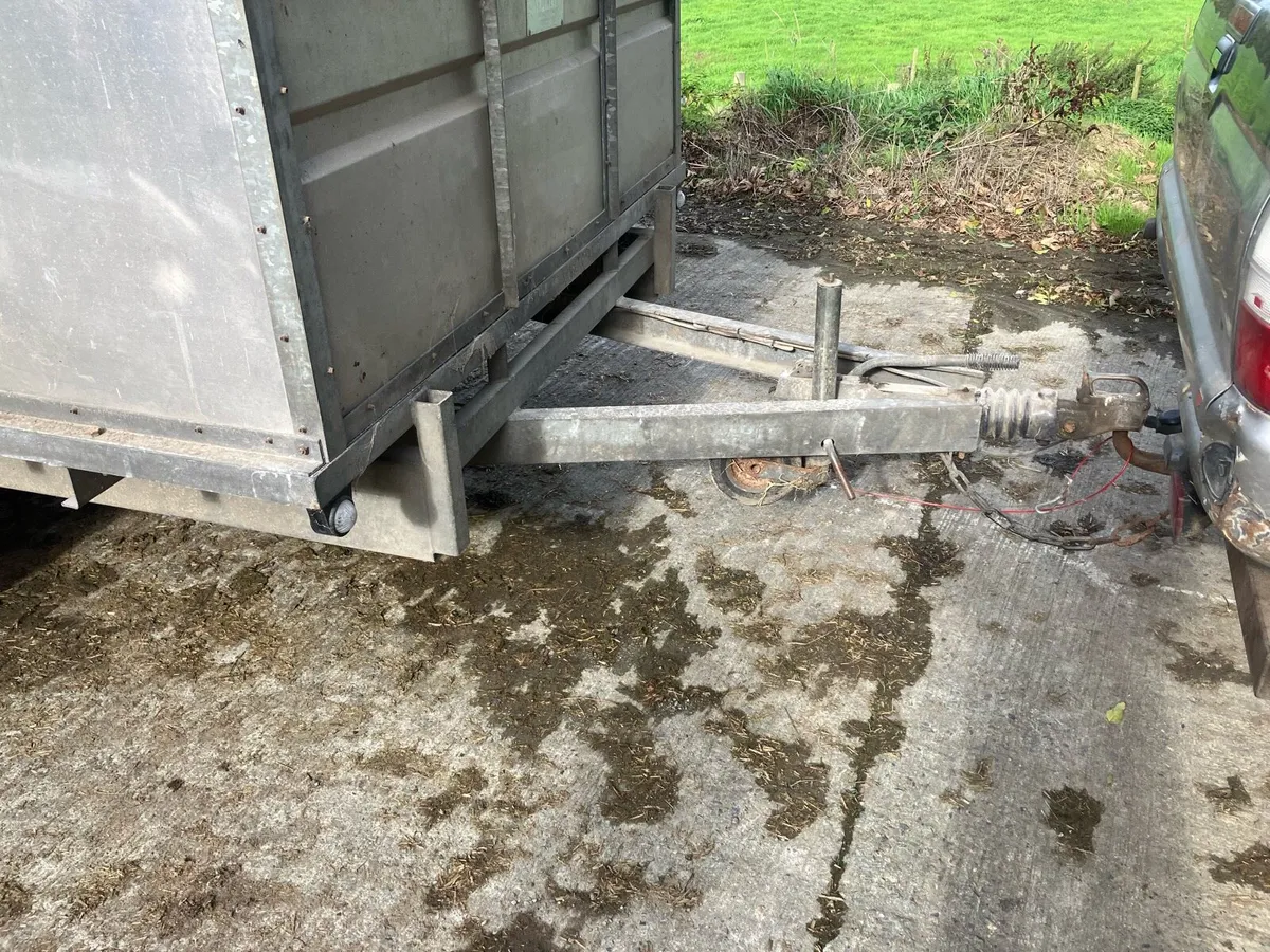 Cattle trailer - Image 2