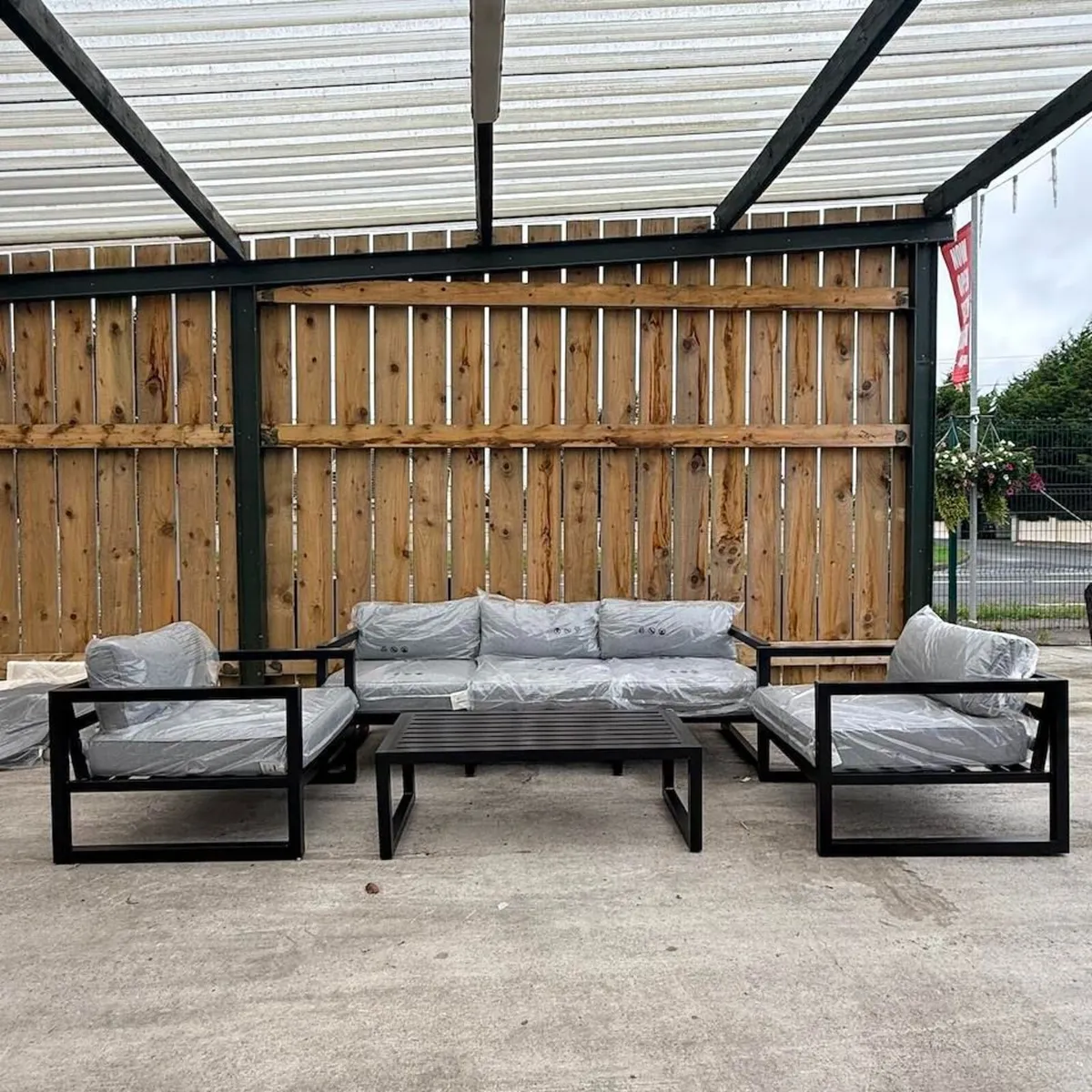 Outdoor Garden Furniture - Image 1