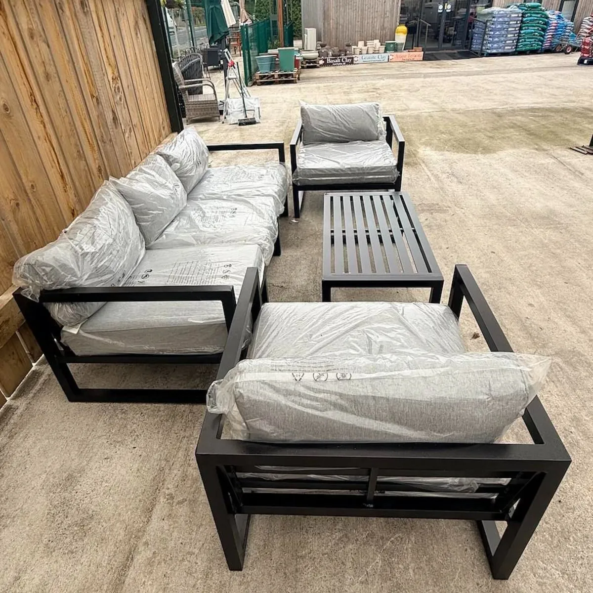 Outdoor Garden Furniture - Image 4