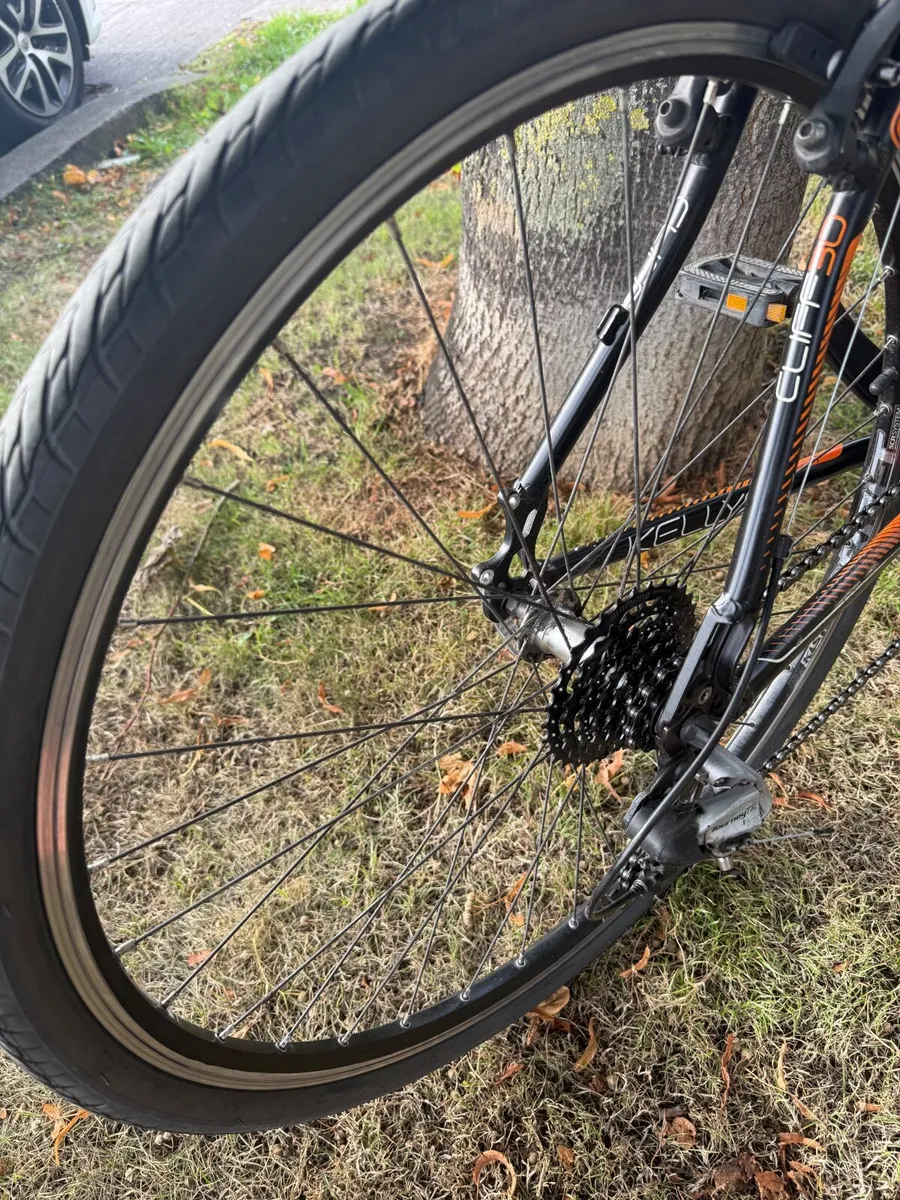 Cube Hybrid Bike 28" XL Shimano + Lock - Image 4