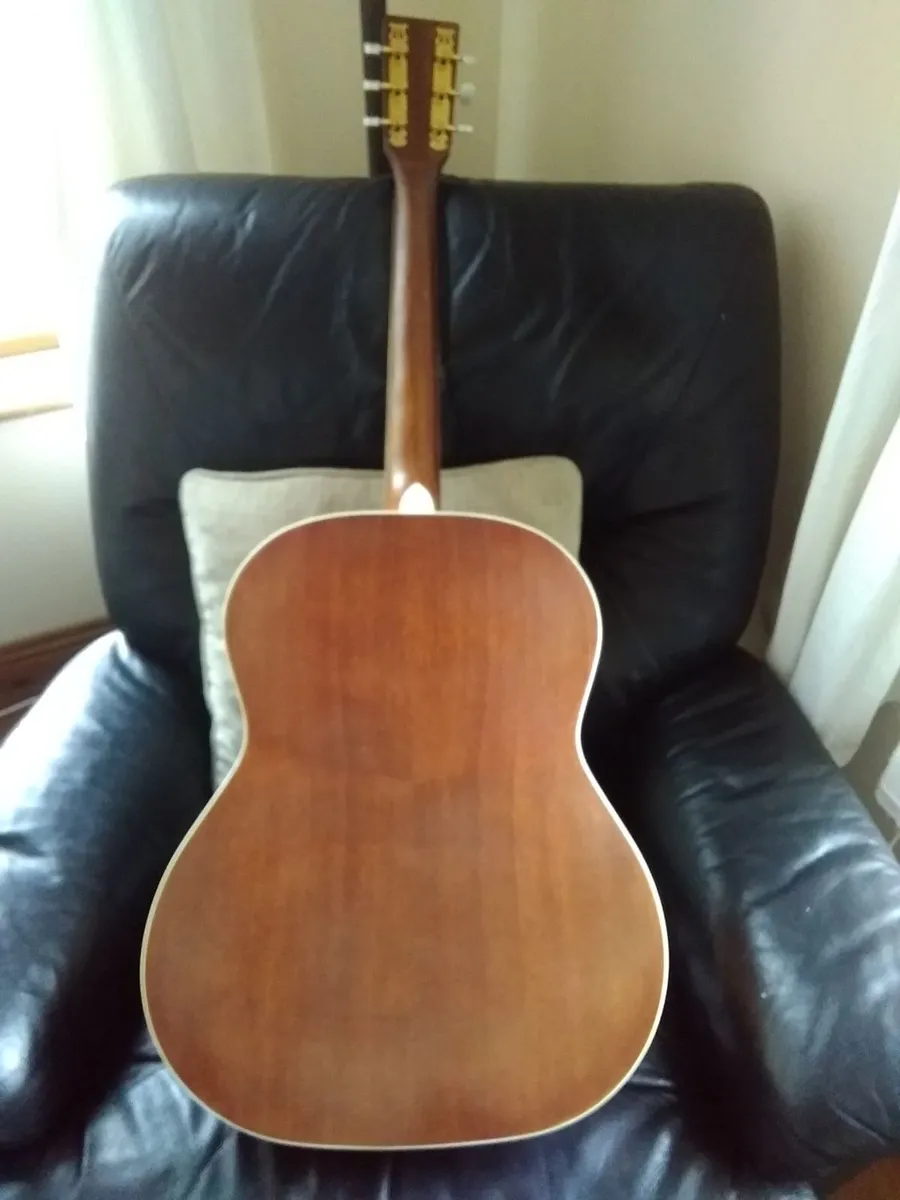 Guitar - Image 2