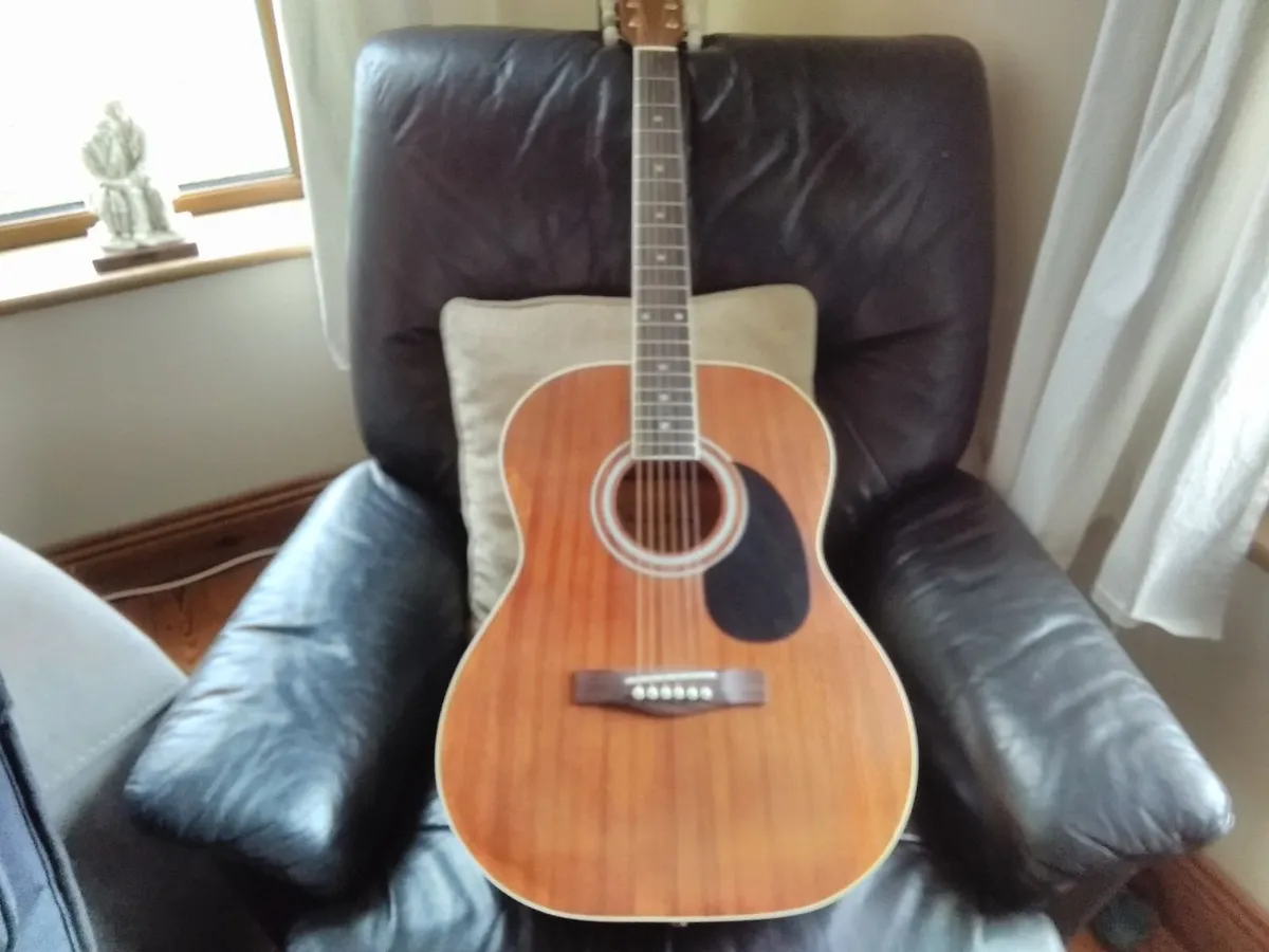 Guitar - Image 3