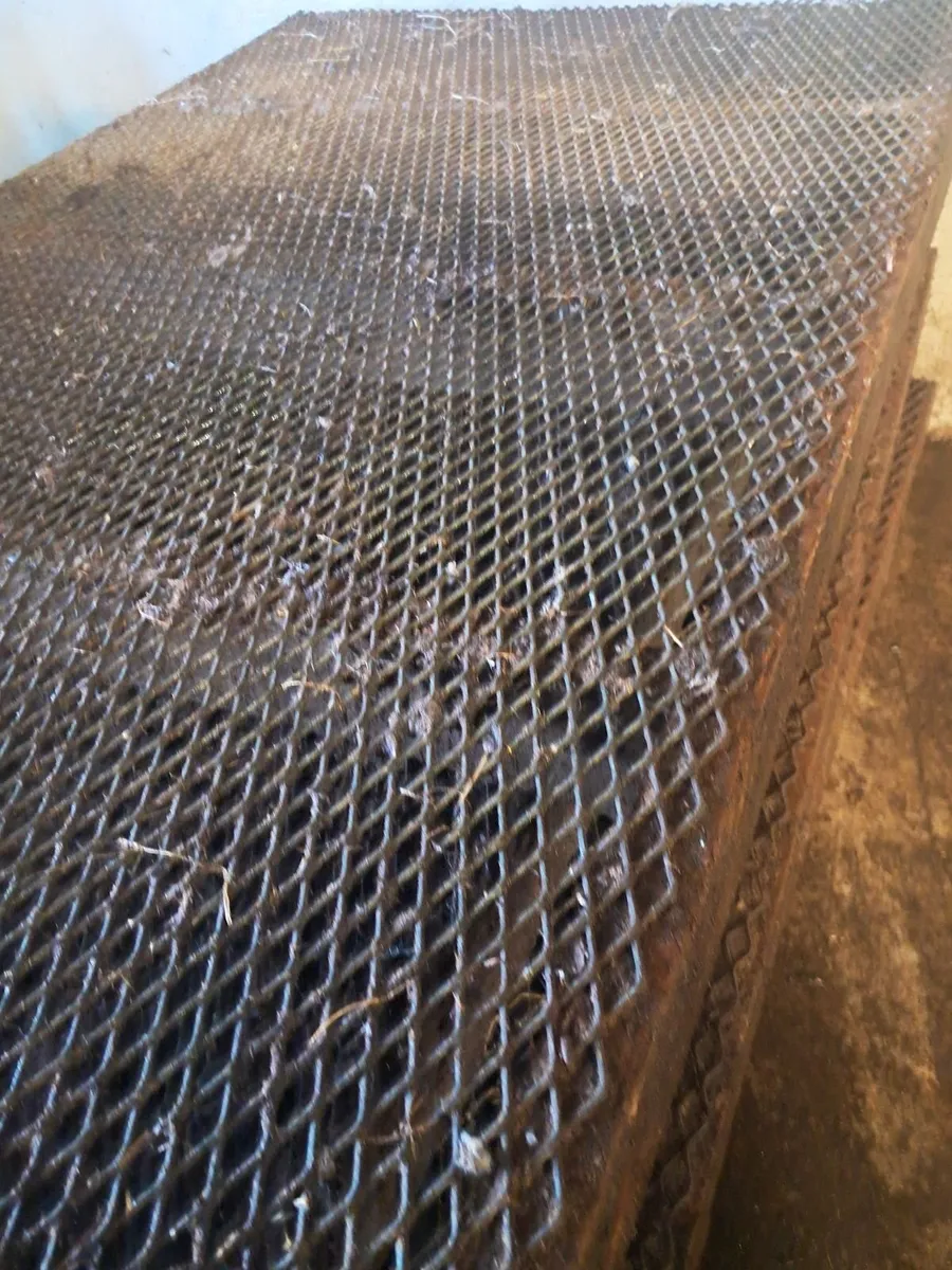 Mesh Sheep Slats - Image 3
