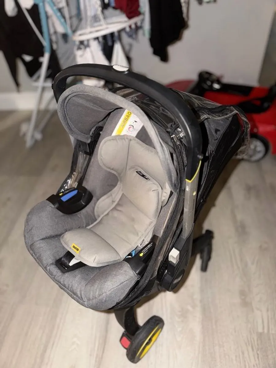 Doona car seat - Image 1