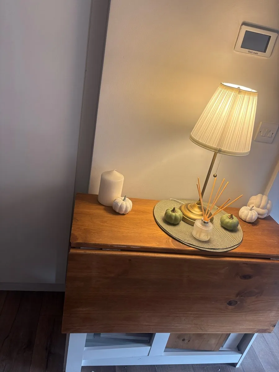 Space saving folding table + 2 chairs - Image 3