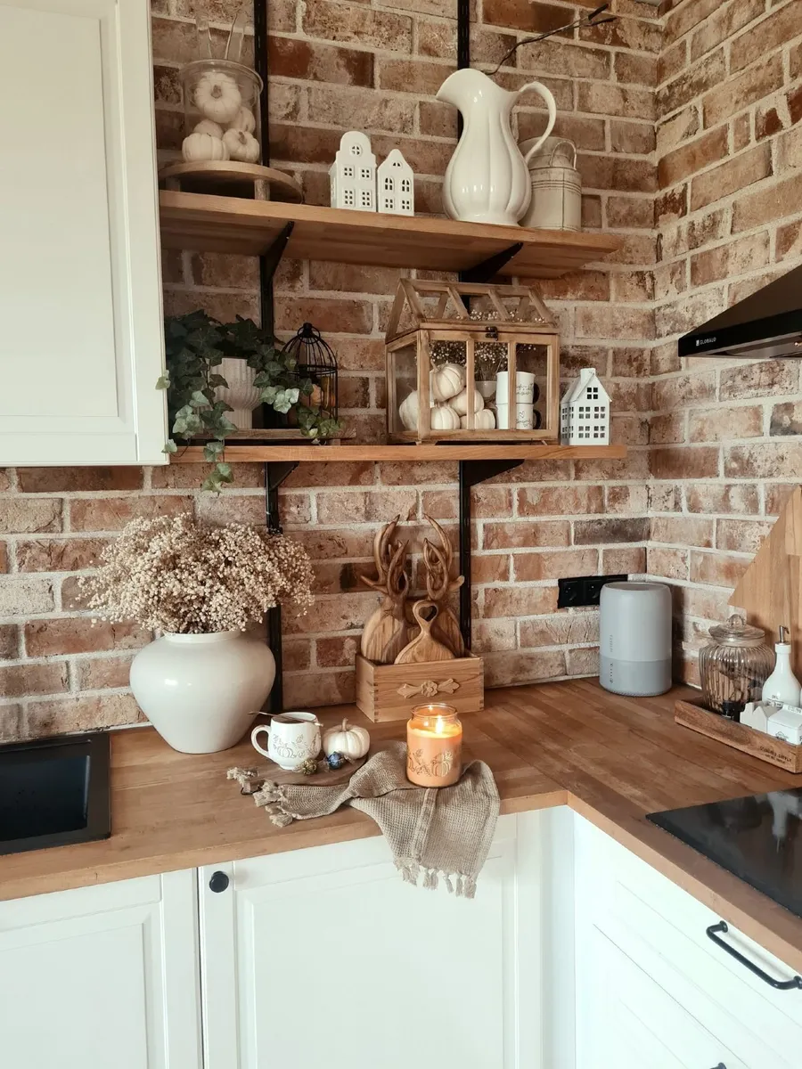 XVIII Century Reclaimed Brick Slips - Image 4