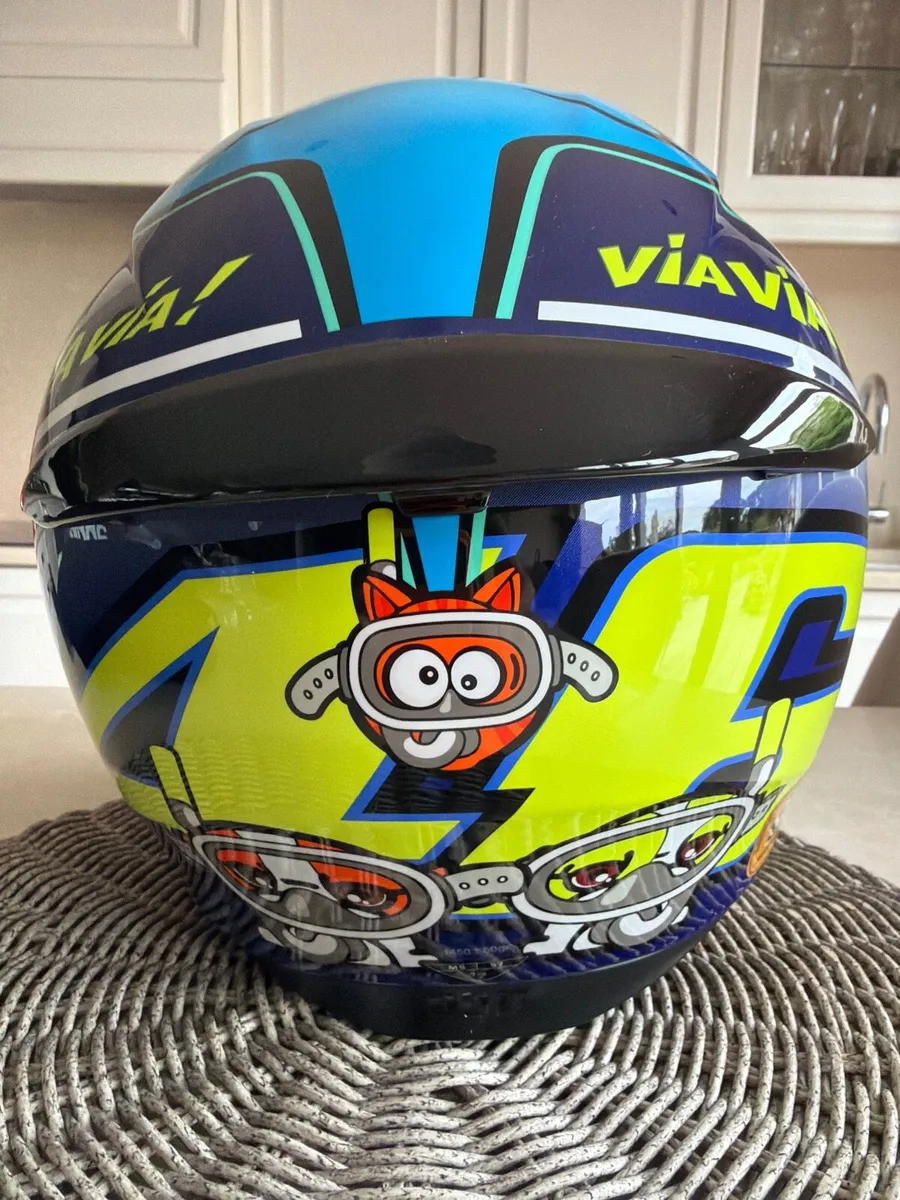 Vr46 agv arty Motorcycle helmet MS - Image 3
