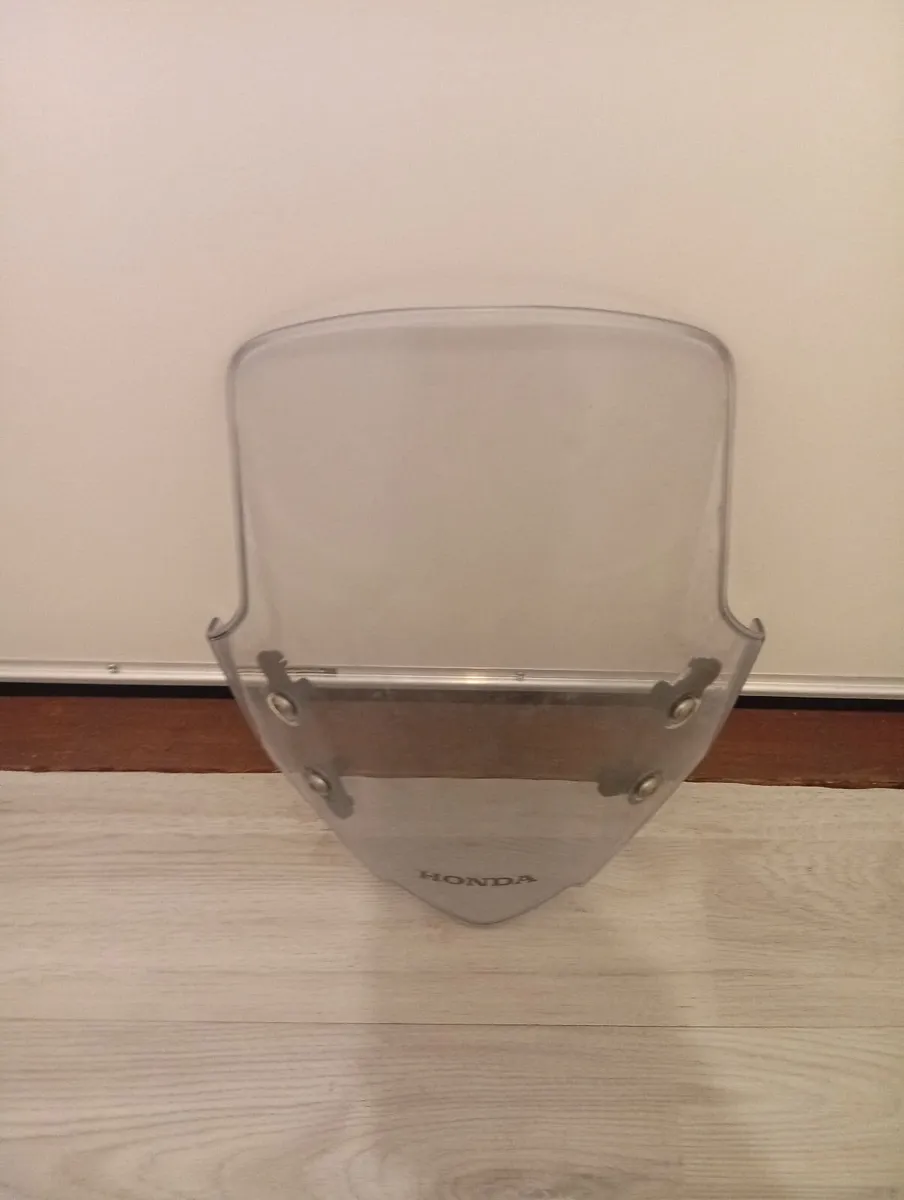 Original Universal Honda Moto Windshield - Image 1