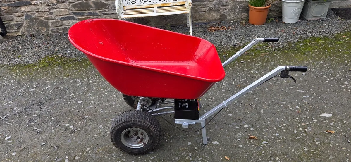 2 wheel wheelbarrow - Image 2