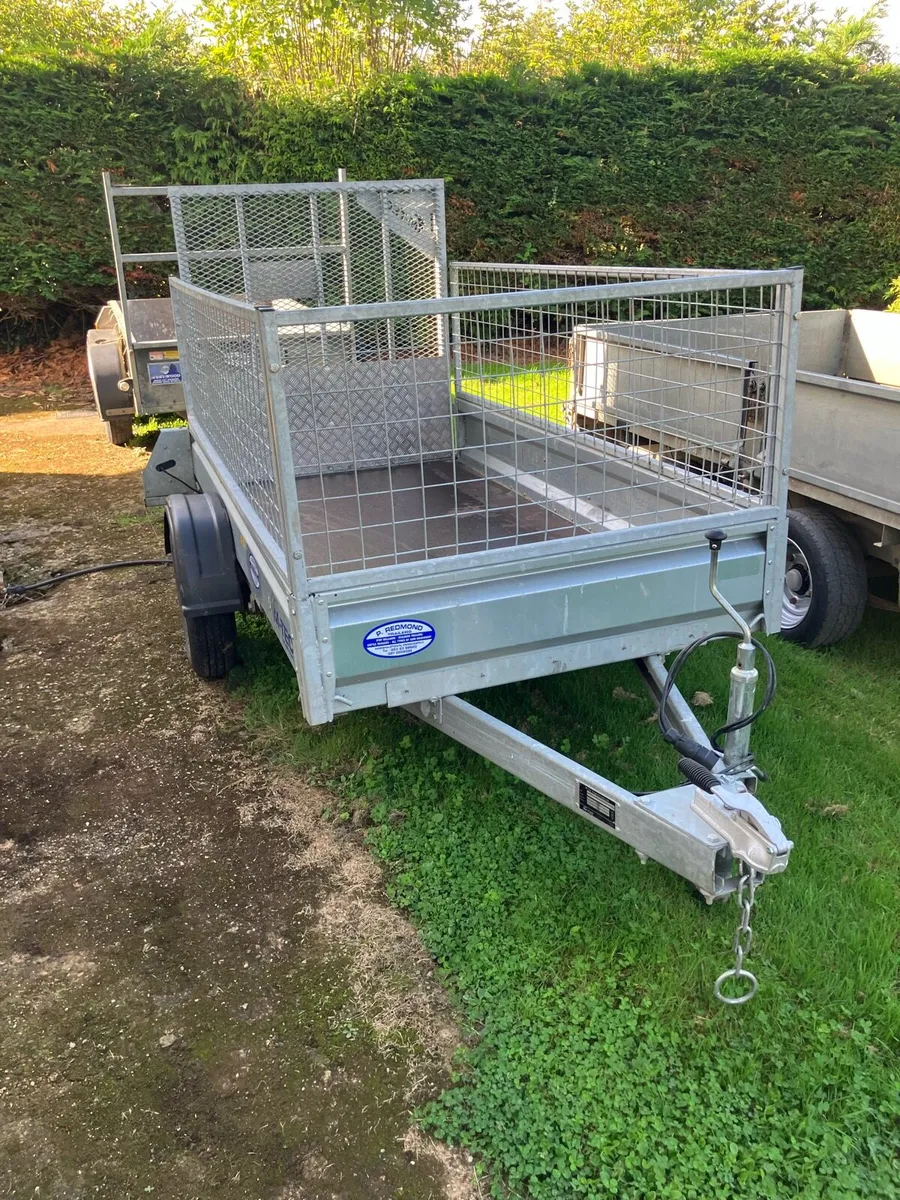 Trailers - Image 2