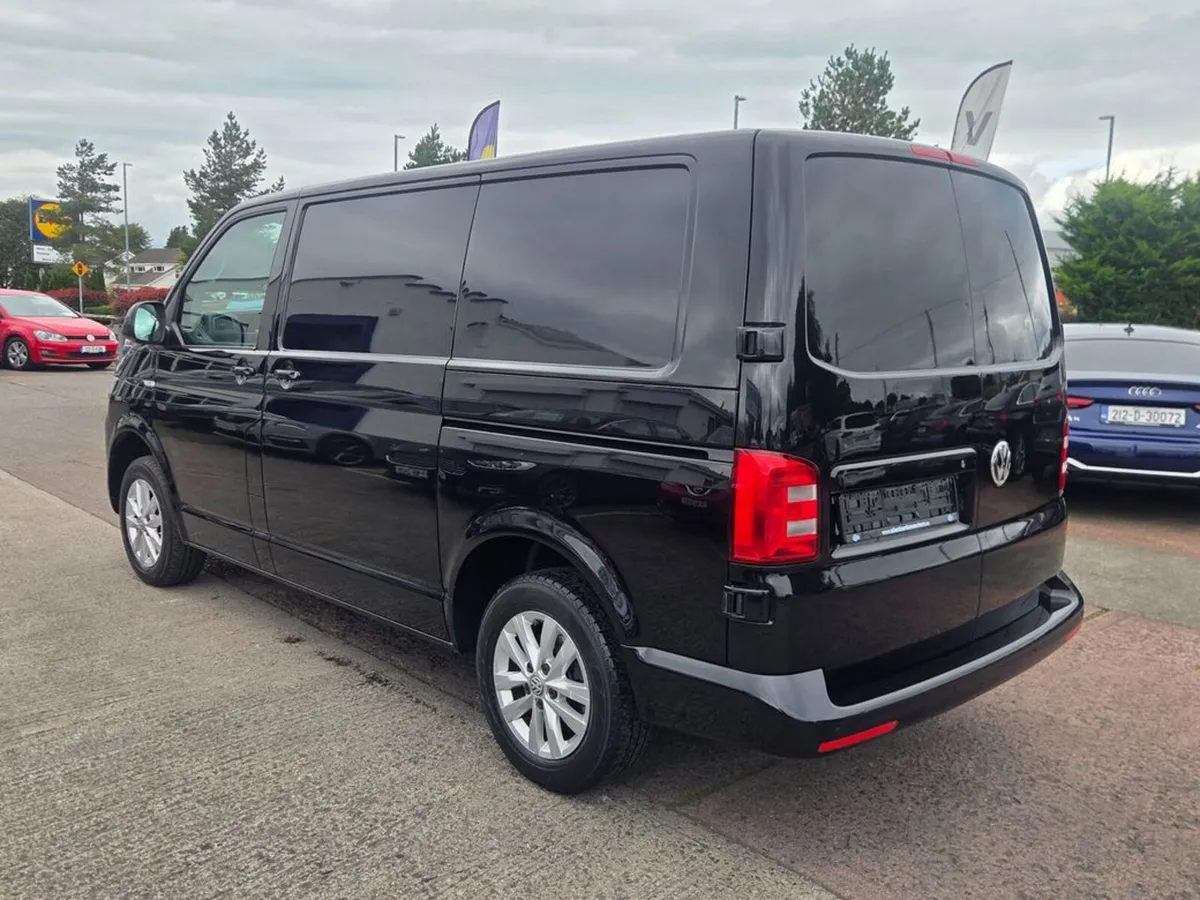 Volkswagen Transporter T28 TDI P/V HIGHLINE - Image 4