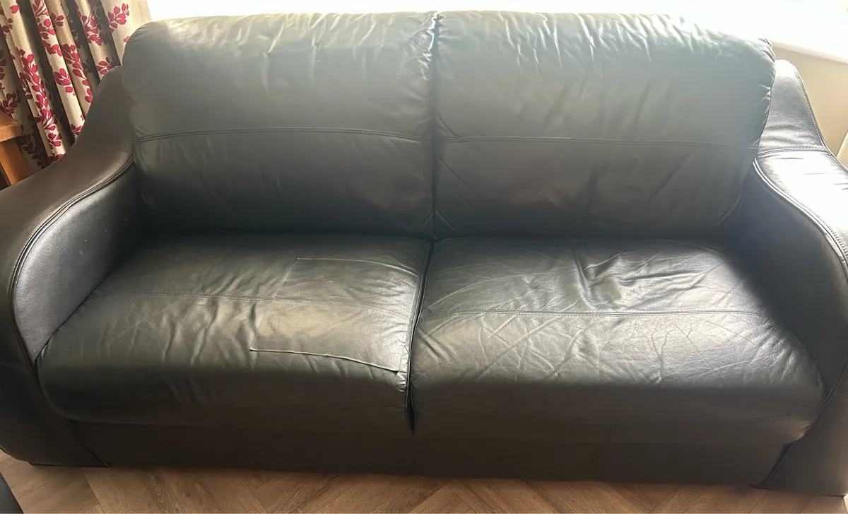 Black leather couch - Image 3
