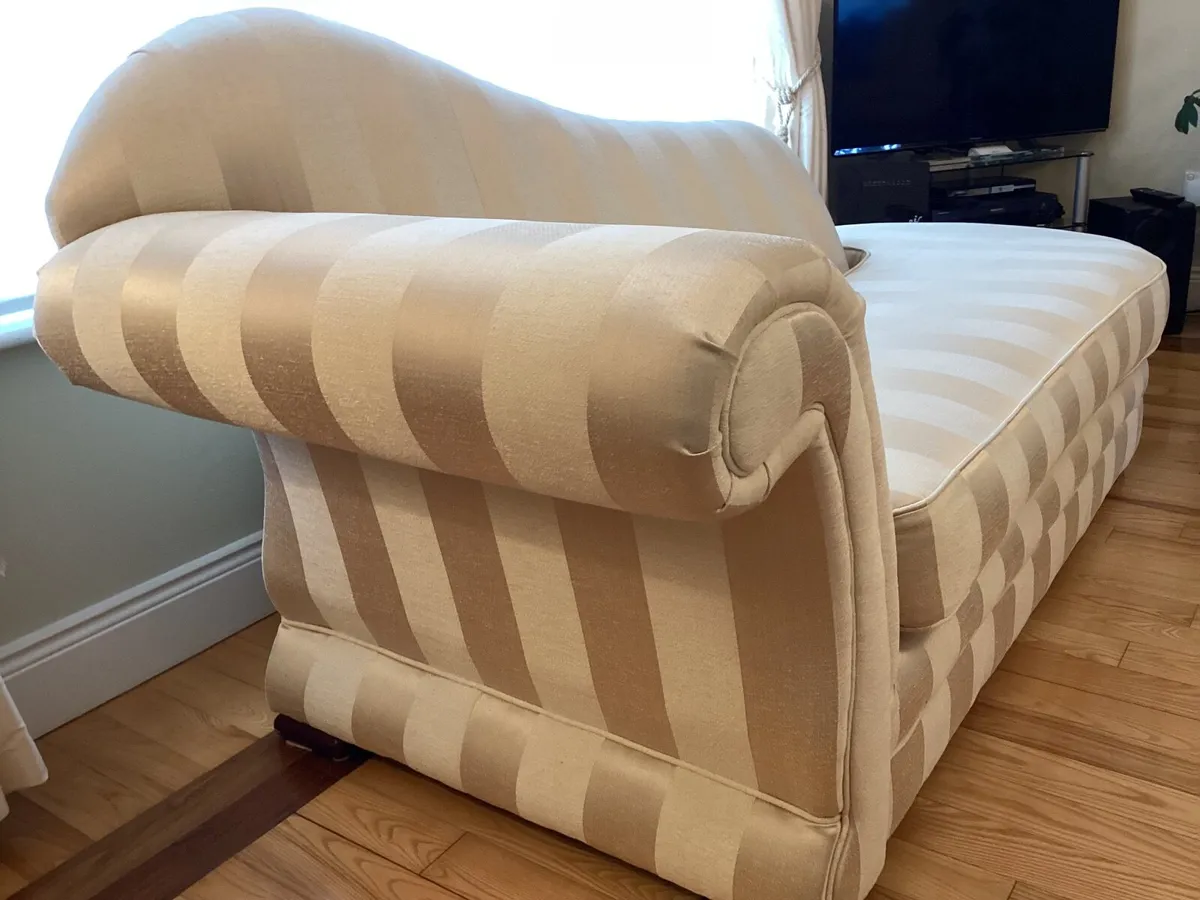 Chaise - Image 4