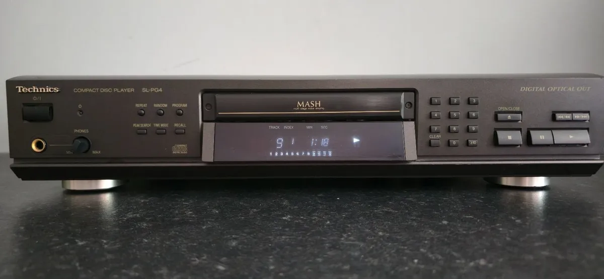 CD PLAYER TECHNICS SL-PG4 100% SUPER CONDITION - Image 3