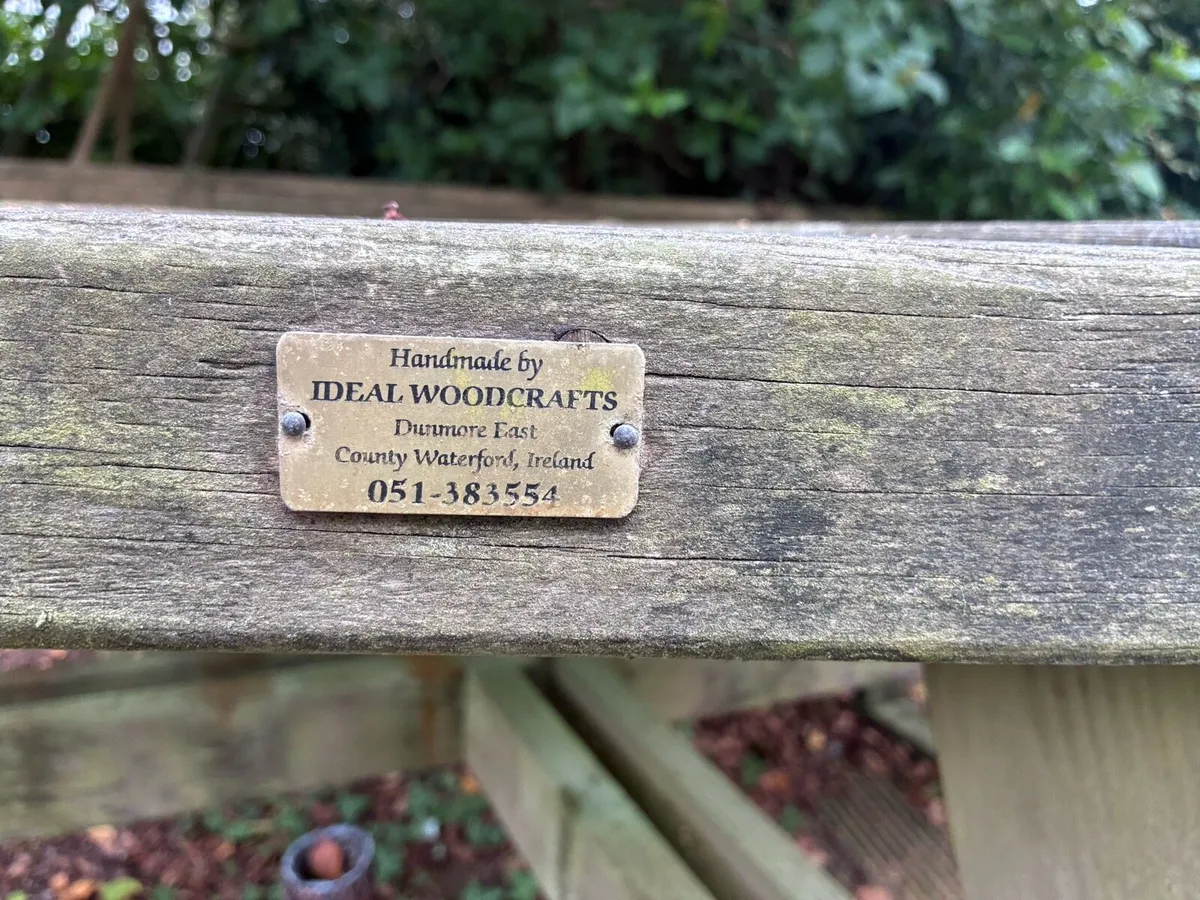 Octagonal wooden garden bench - Image 2